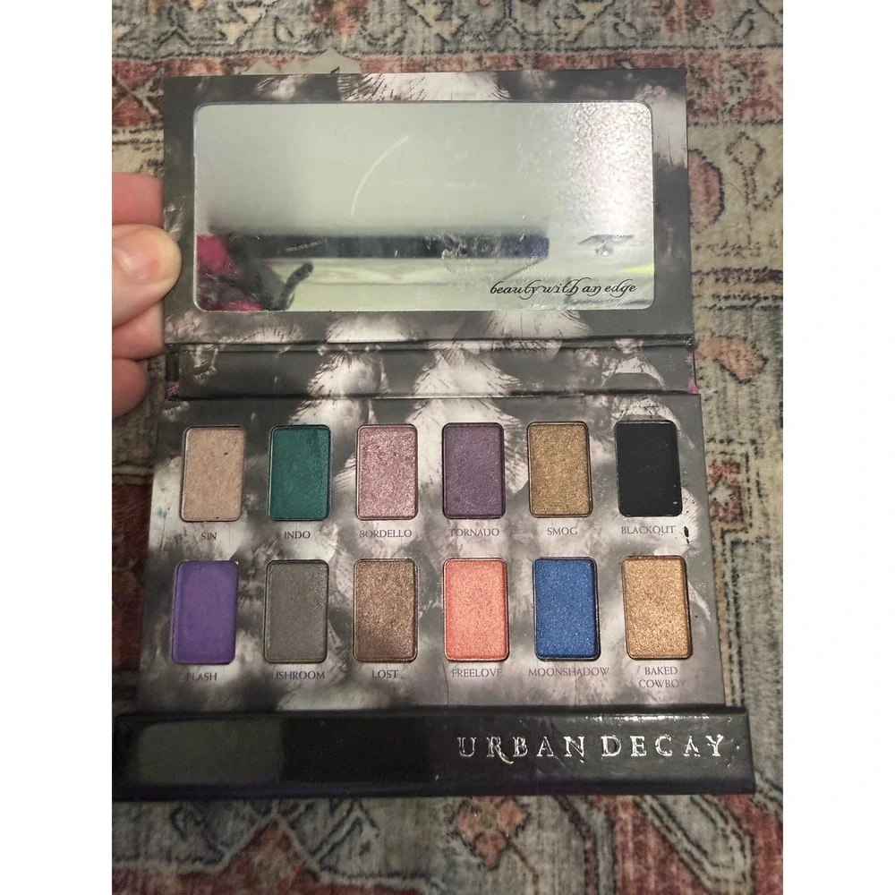 Urban Decay 12 Shade Eyeshadow Palette Purple Floral Case Sin Smog Blackout Rare